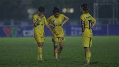 Thanh Nhã bất lực nhìn Huỳnh Như và đồng đội lần thứ 10 liên tiếp vô địch quốc gia